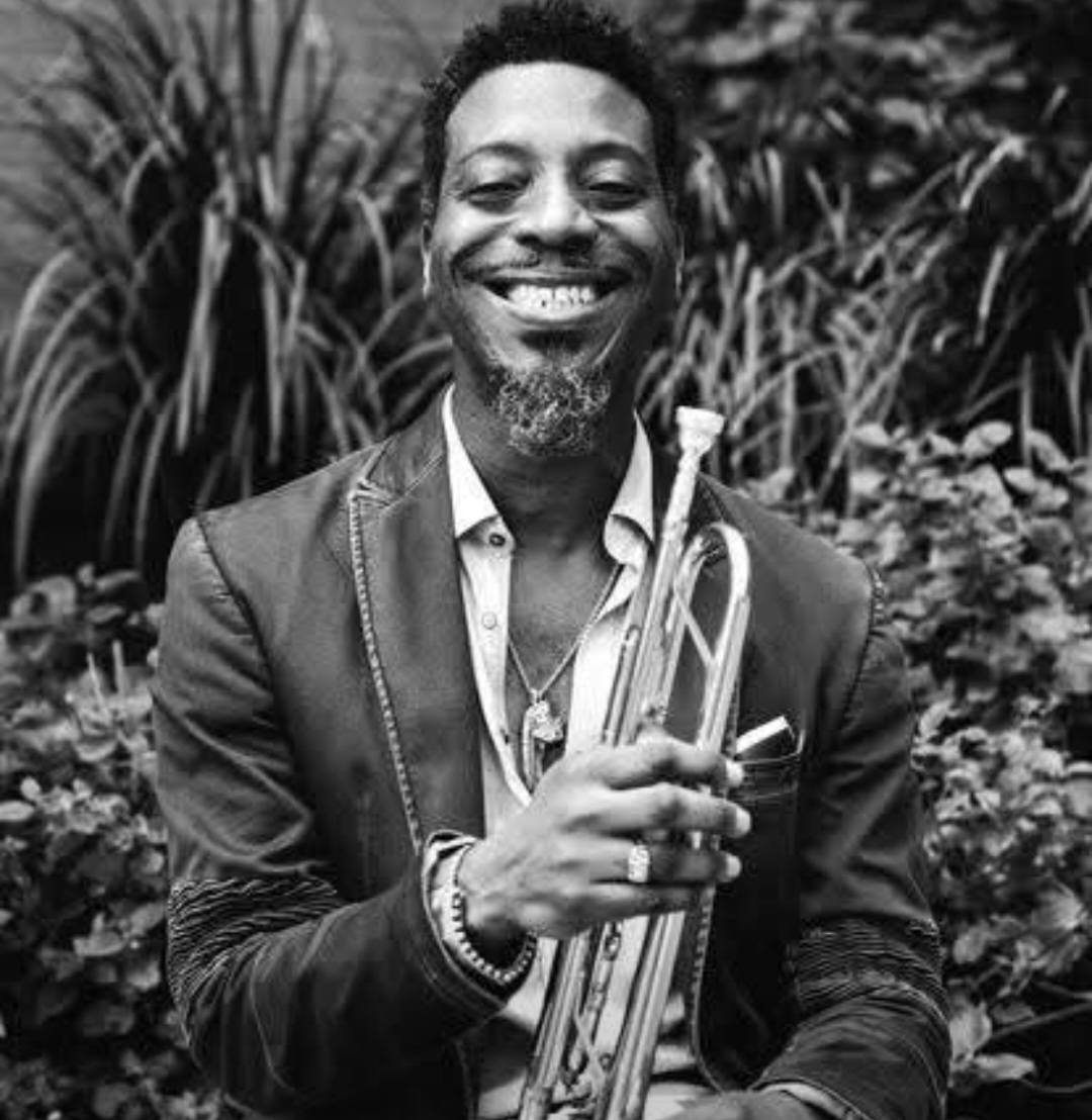 True Texas Tunes at Lake Austin | Ephraim Owens