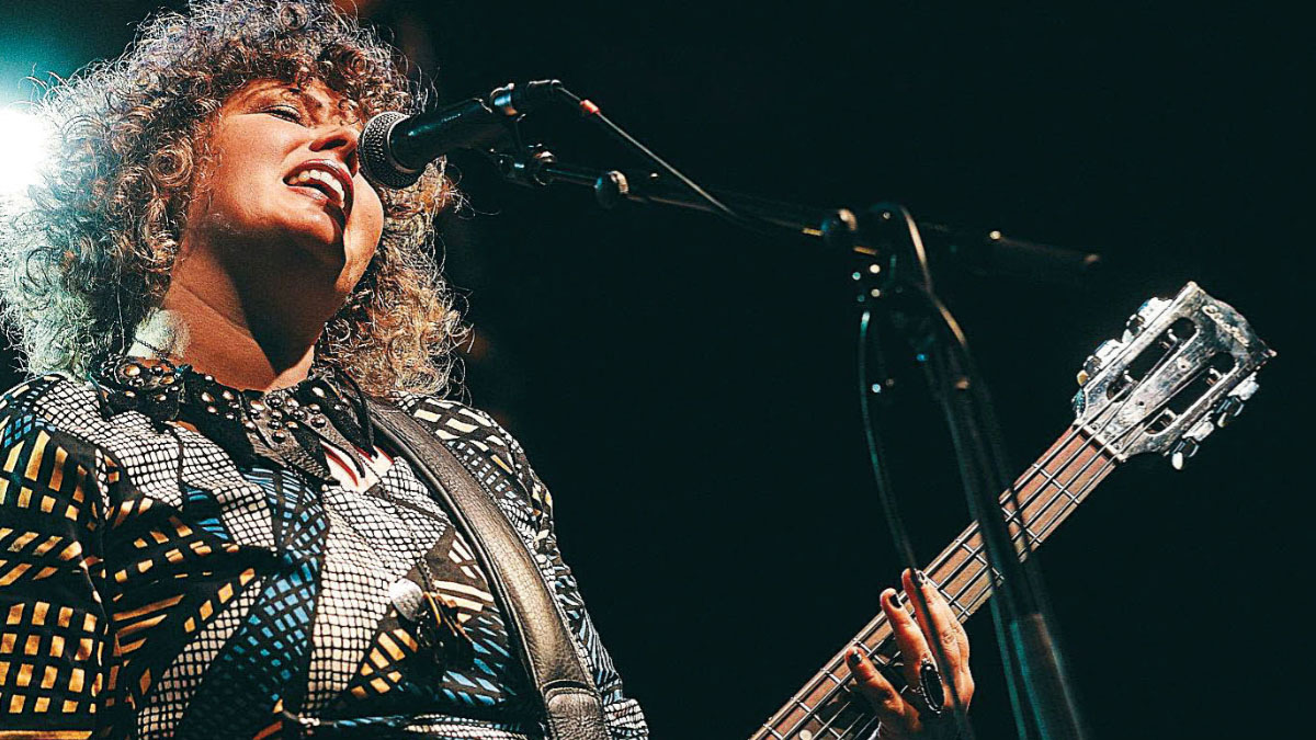 True Texas Tunes at Lake Austin | Bonnie Whitmore