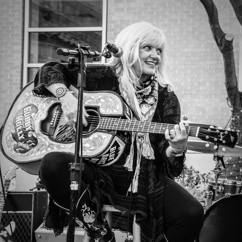 True Texas Tunes at Lake Austin | Kimmie Rhodes & Family